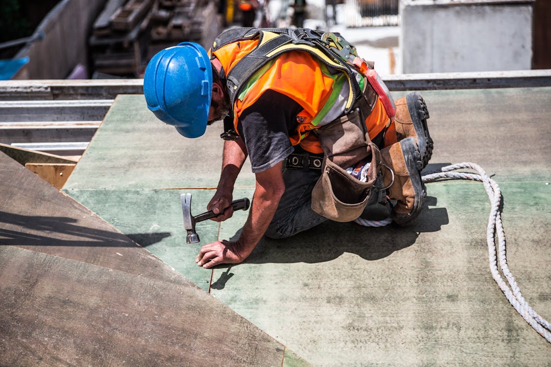 How Construction Workers Can Avoid the Risk of Permanent Hearing Loss